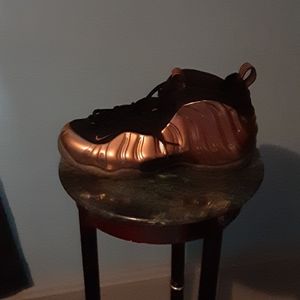 Nike Foamposite (NEGOTIABLE)